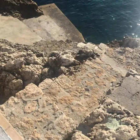 Bnb Renting Cap D'antibes Seafront Direct Access To The Sea 別荘