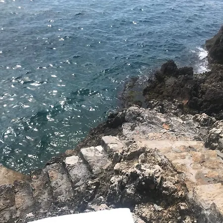 Bnb Renting Cap D'antibes Seafront Direct Access To The Sea Hébergement de vacances